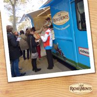 Food Truck Raclette et Fondue RichesMonts. Du 28 au 29 novembre 2014 à La Défense. Hauts-de-Seine.  12H00